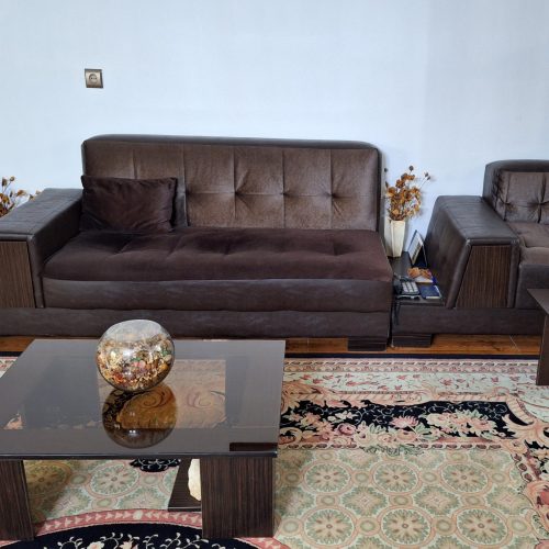 مبل 7 نفره با میز عسلی