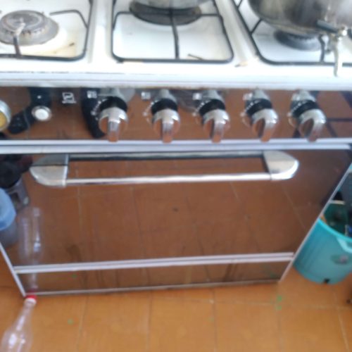 اجاق گاز کرده تمیز