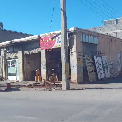 🛑🛑 فروش واحد تجاری دارای سه مغازه بغل هم   کل مساحت 94 متر مربع   🏠واقع در خیابان دستغیب بر خیابان اصلی بعد از پل باکری دست راست نبش کوچه شهید قربانی  مسیر پر تردد  دونبش داری سند رسمی  🏦 قیمت توافقی