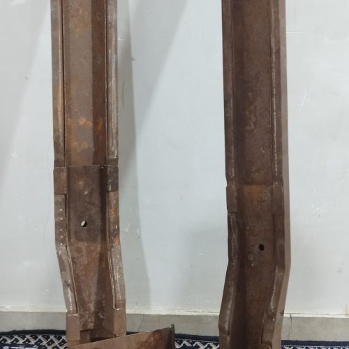 شاسی پرچم دار وچراغ عقب 131