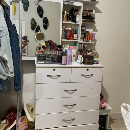 تخت دشک ومیزارایش