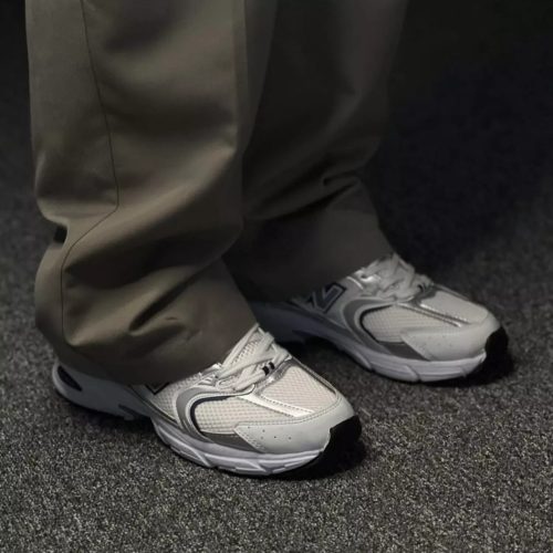 کفش کتانی اسپرت مردانه و زنانه سفید نقره ای سایز 43