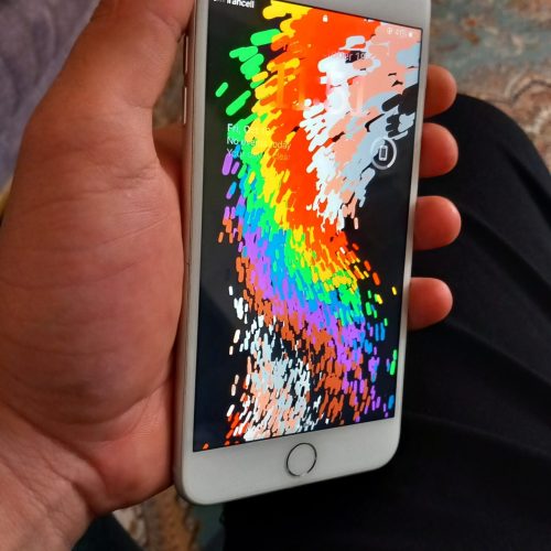 آیفون 8 پلاس