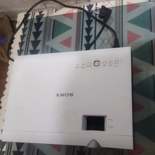 ویدئو پروژکتور یا ویدیو پرژکتور