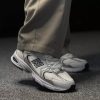 کفش کتانی اسپرت مردانه و زنانه سفید نقره ای سایز 43