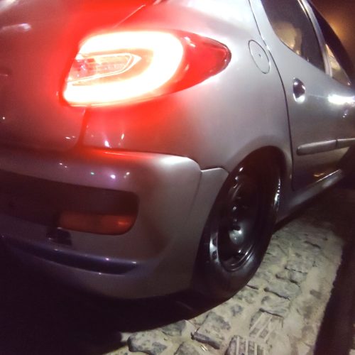 پژو 206 تیپ 5 سانروف دار