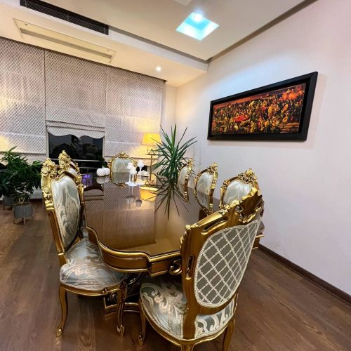 مبلمان باکیفیت با پارچه ساتن ایتالیایی و چوب راش