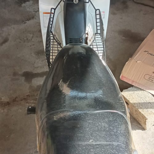 مدارک کامل همه چی کامل یک سال بیمه هم داره همه چی کامل