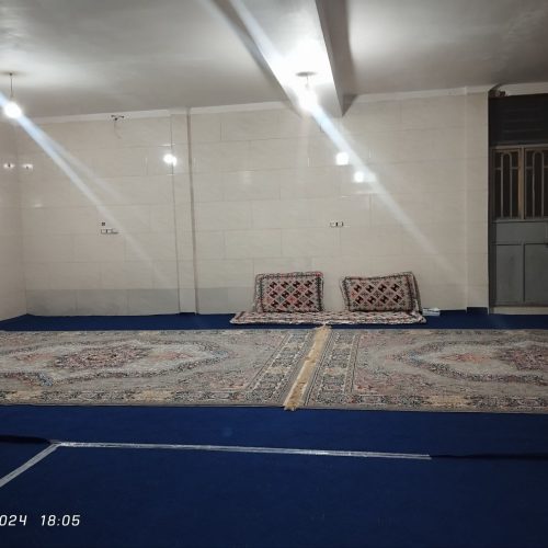 اجاره یک زیر زمین مسکونی تا سقف سرامیک نوردهی عالی