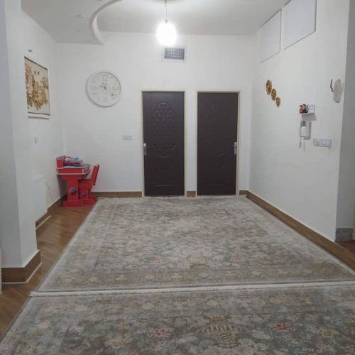 اپارتمان ، ورامین هفتاد و هشت متر، پارکینگ و انباری ، طبقه دوم