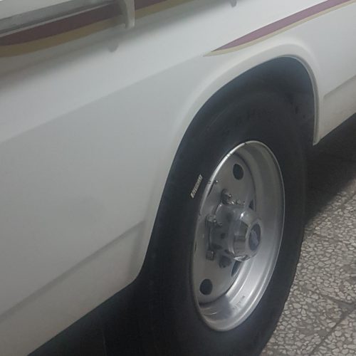 نیسان پادرا رنگ سفید