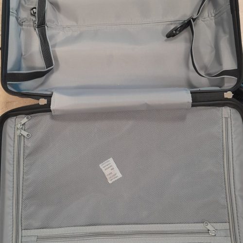 چمدان درحد نو سالم