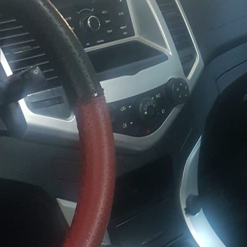 نیسان پادرا رنگ سفید