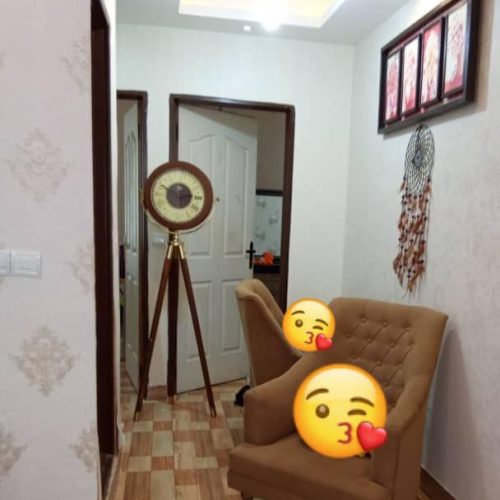 مبل راحتی 7نفره بامیزه عسلی فقط 15میلیون تومان