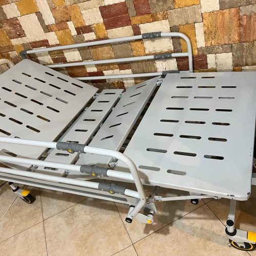 تخت بیمارستانی برقی چهار شکن فول آپشن بهمراه تشک تخم مرغی مواج