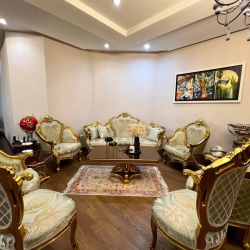 مبلمان باکیفیت با پارچه ساتن ایتالیایی و چوب راش