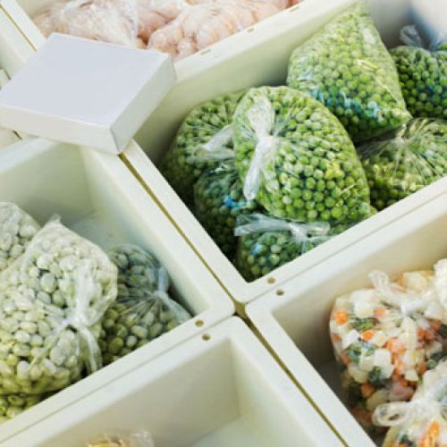 پاک کردن ماهی میگو وسبزی بسته بندی حبوبات وهرچیز دیگه شستن ظرف