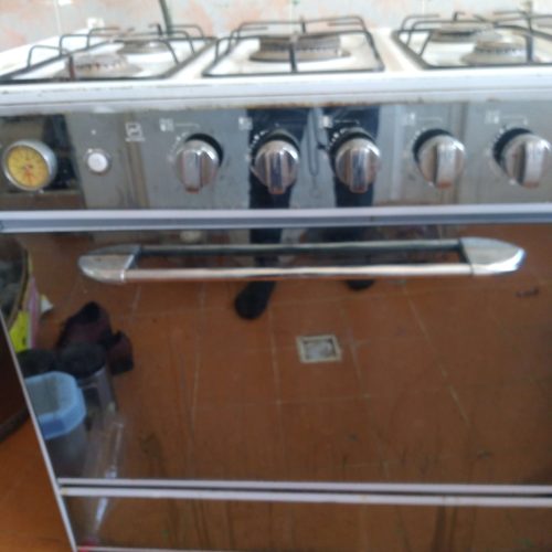 اجاق گاز کرده تمیز