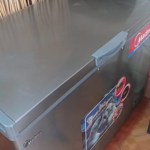 یخچال بستنی
