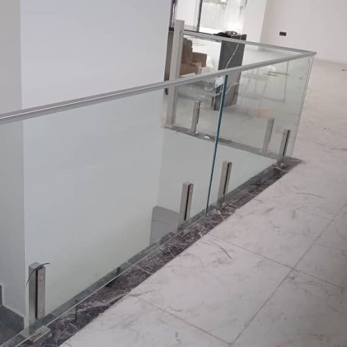 نرده شیشه ای
