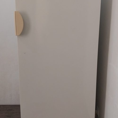 فریزر آزمایش