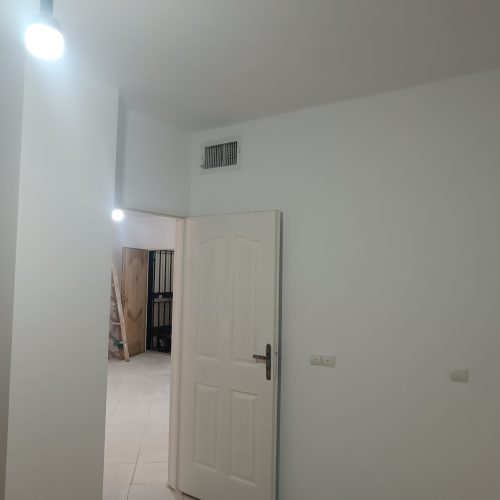 آپارتمان خوش نقشه واقع دربهترین لوکیشن کمالشهر