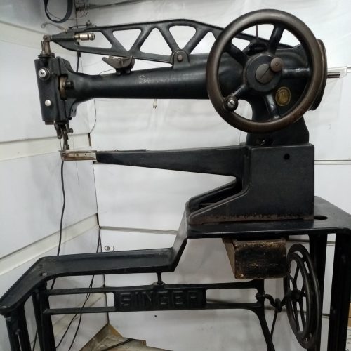 چرخ تعمیری کفش نوستالژی