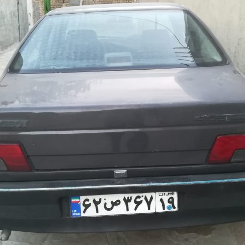 ماشین تمام زنگ ولی شاسی عقب وجلو پلم تازه تعمیر کلی کردم بیمه تا برج یازده لاستیکش زعیفه بدن خورده خرج دوگانه