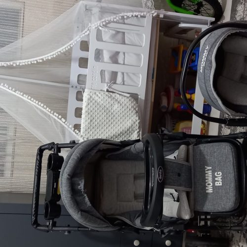 تخت و کالسکه