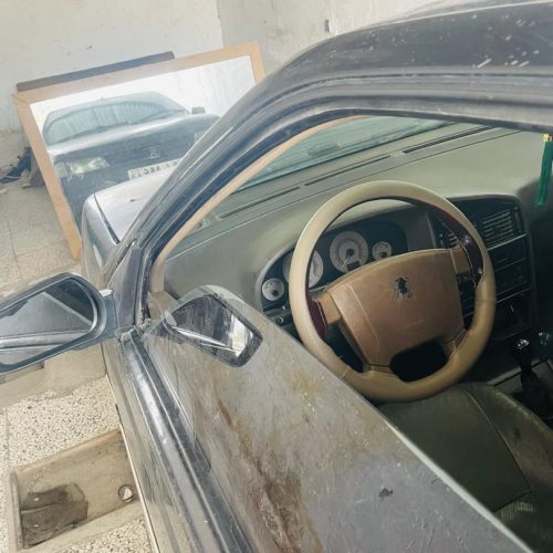 ماشین 405مدل 82