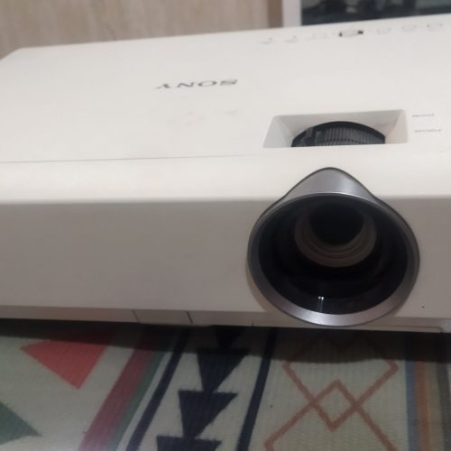 ویدئو پروژکتور یا ویدیو پرژکتور