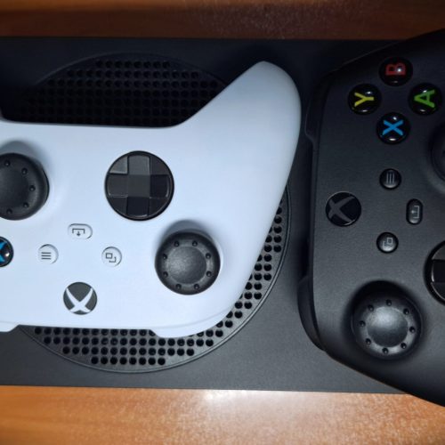 کنسول xbox series s با تمام اقلام