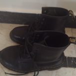 کفش نو دکتر مارتین مناسب هم برای خانم هم آقا