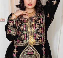 باسلام خدمت بانوان بنده خیاط هستم با12سال سابقه خیاطی