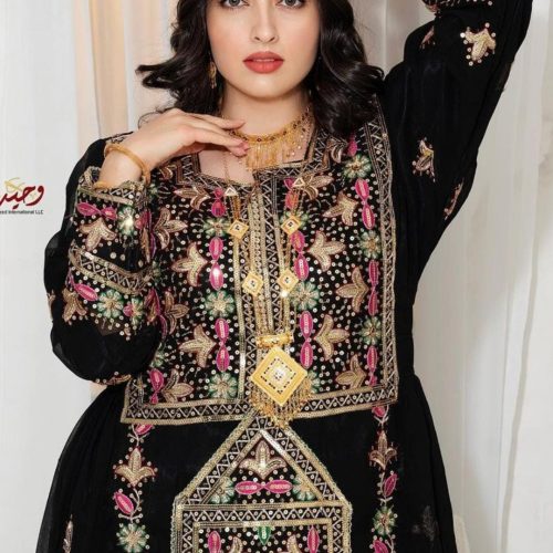 باسلام خدمت بانوان بنده خیاط هستم با12سال سابقه خیاطی