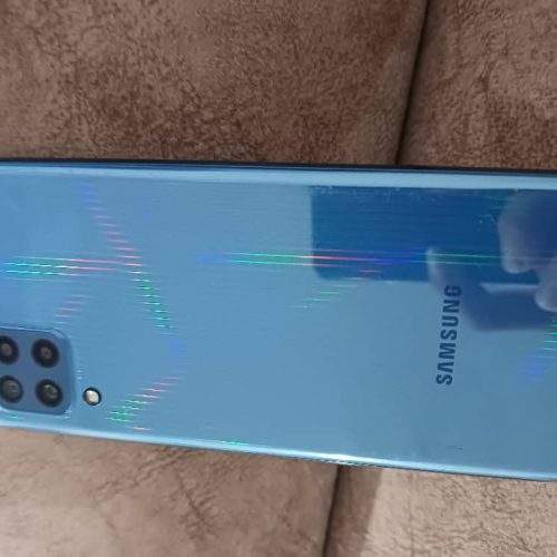 گوشی موبایل مدل m32 با تخفیف خوب