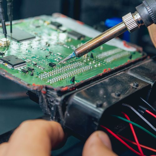 تعمیر و فروش انواع ایسیو (کامپیوتر خودرو)