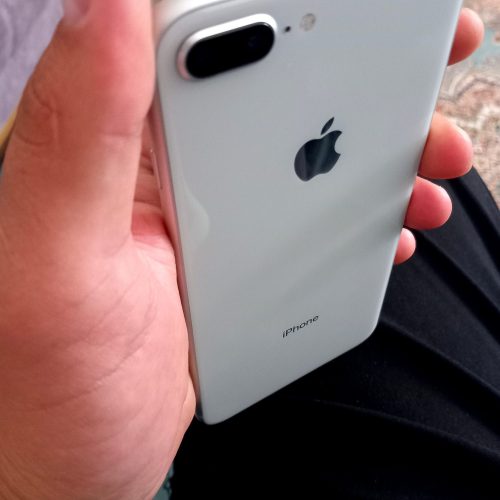 آیفون 8 پلاس