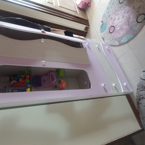 کمد کاملا سالم به علت تعویض کردن