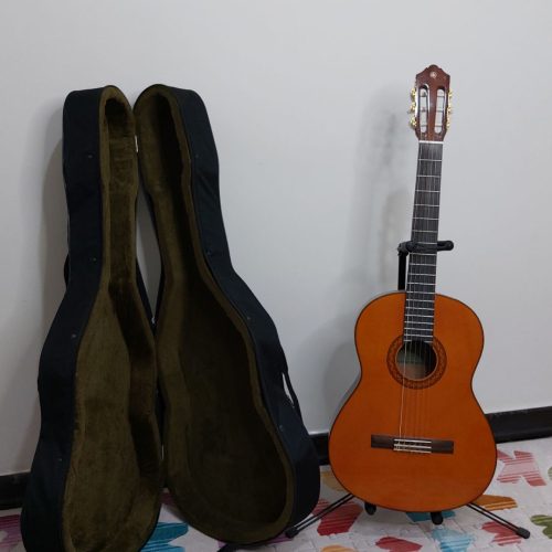 گیتار یاماها c70 اصل