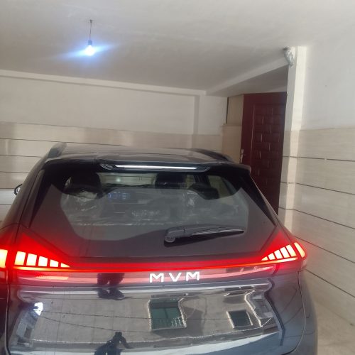 رنگ مشکی بدون خط خش در حد نو گیربوکس اتومات