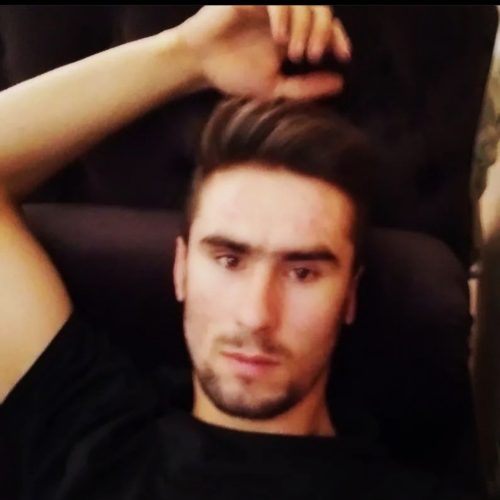 دمبال سرایداری مگردم