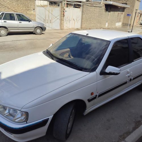 موتوری و گیربکس بسیار سالم بدون خط وخش