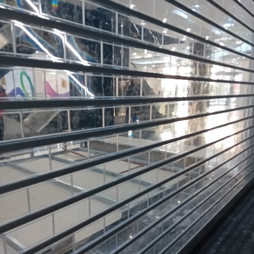 دوربین مداربسته و کرکره برقی و دزدگیر