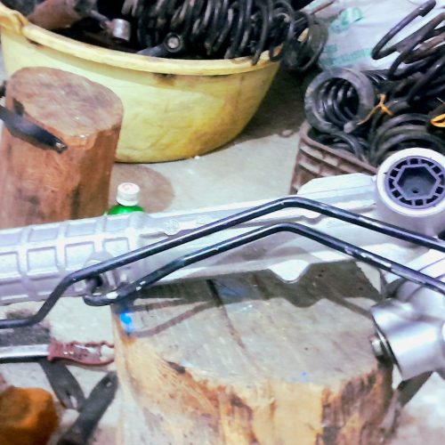 کلیه اجناس جلوبندی.وعقبندی کمکها واکسل سواری ووانت