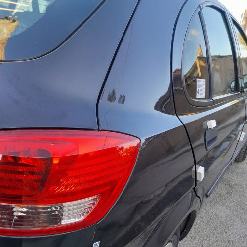 تیبا هاچ‌بک رنگ مشکی درحد مدل 94