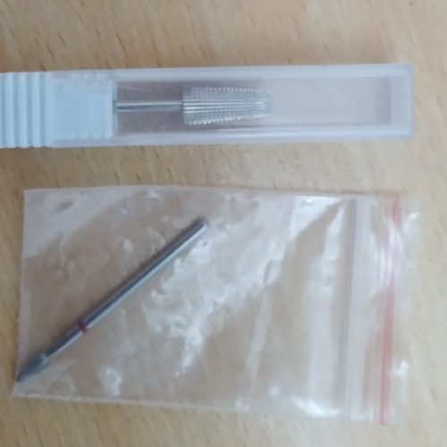 فروش لوازم کاشت ناخن