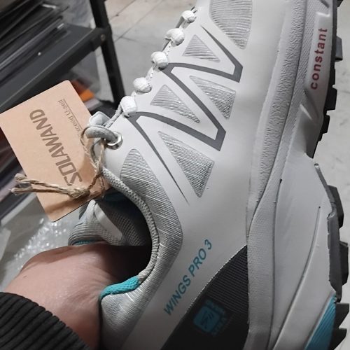 یک عدد کفش پسرانه سایز 39