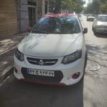 کوییک r ،سفید قرمز،مدل 1401