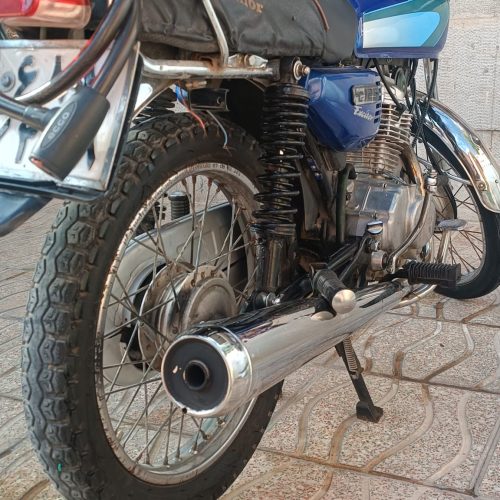 موتور سیکلت تمیز